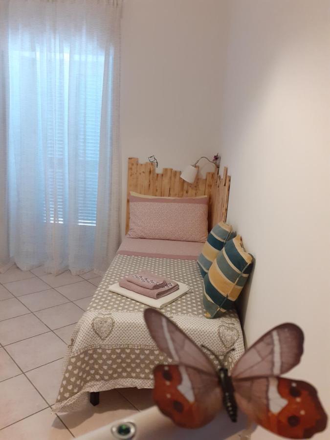 Fiori E Farfalle Apartment Капрарола Екстериор снимка